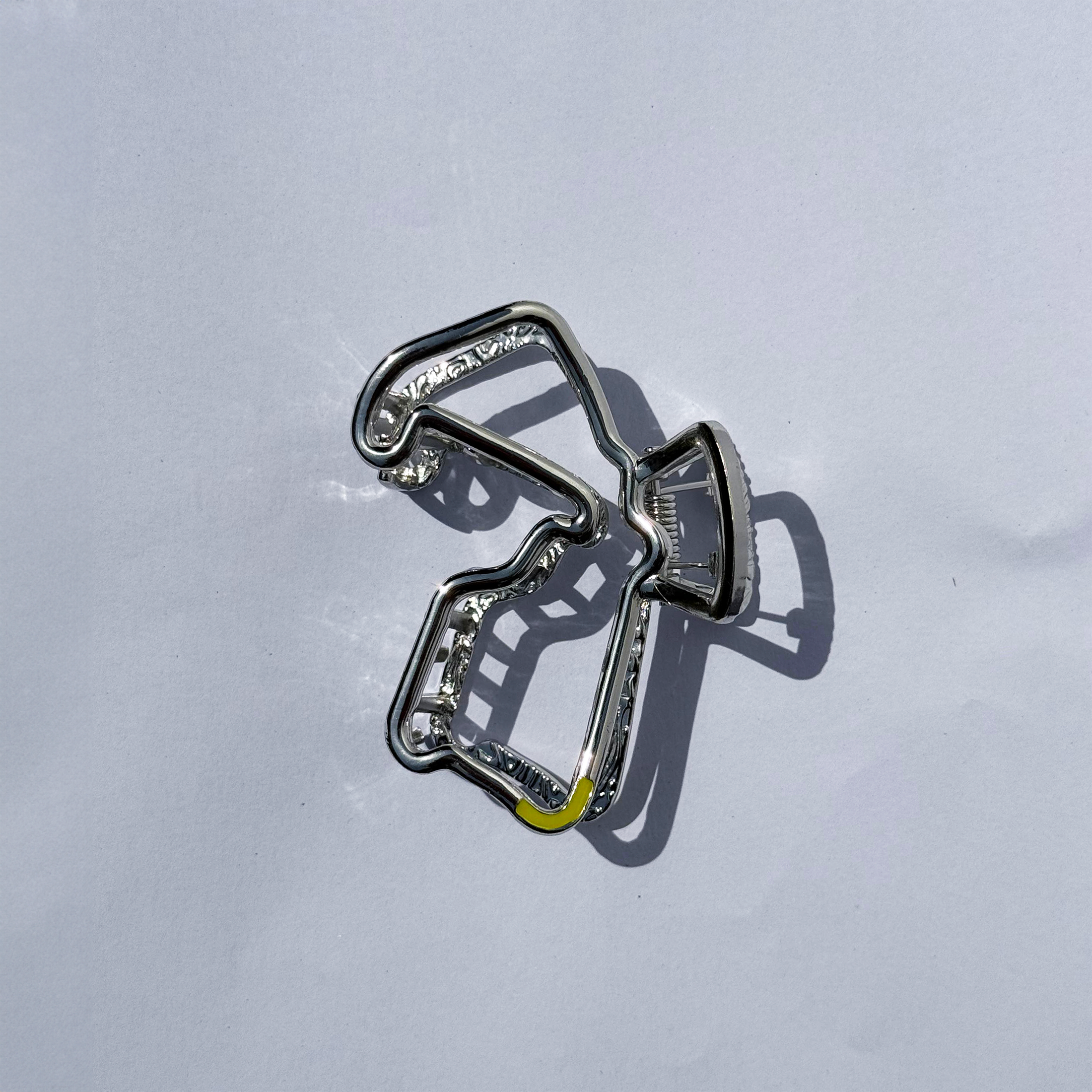 LANDOSTAND HAIR CLAW